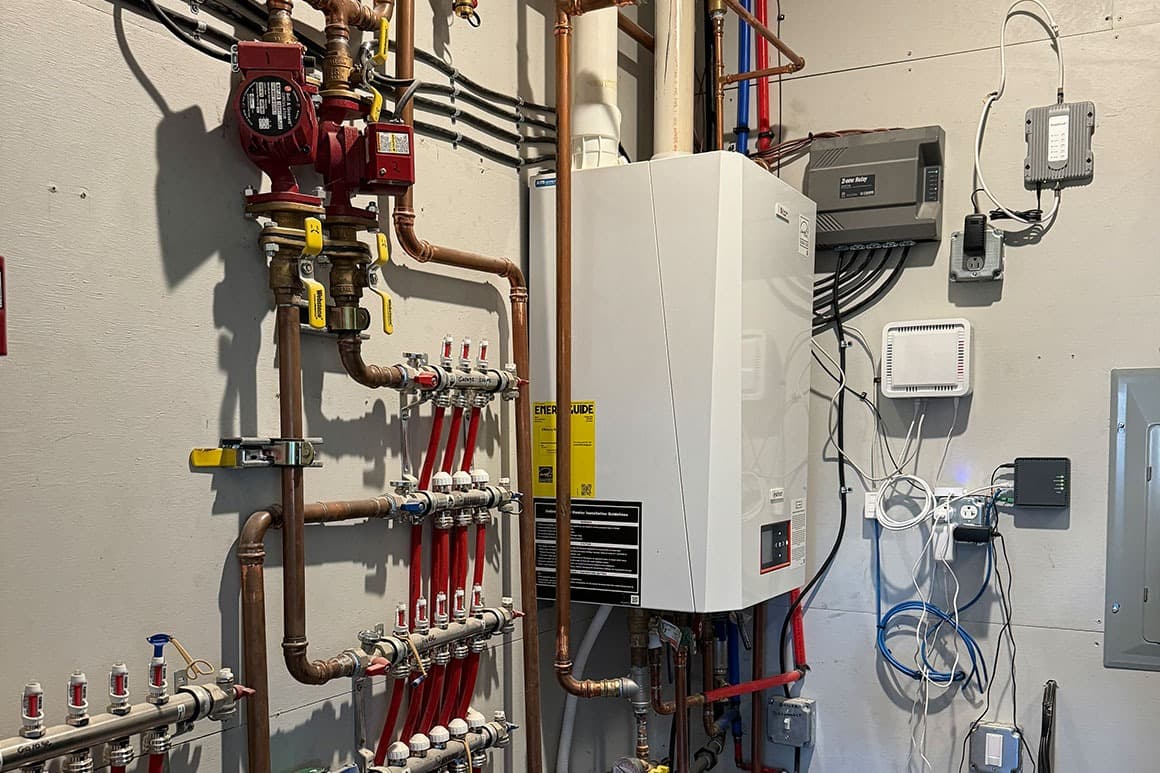 MO Residence - Image 12