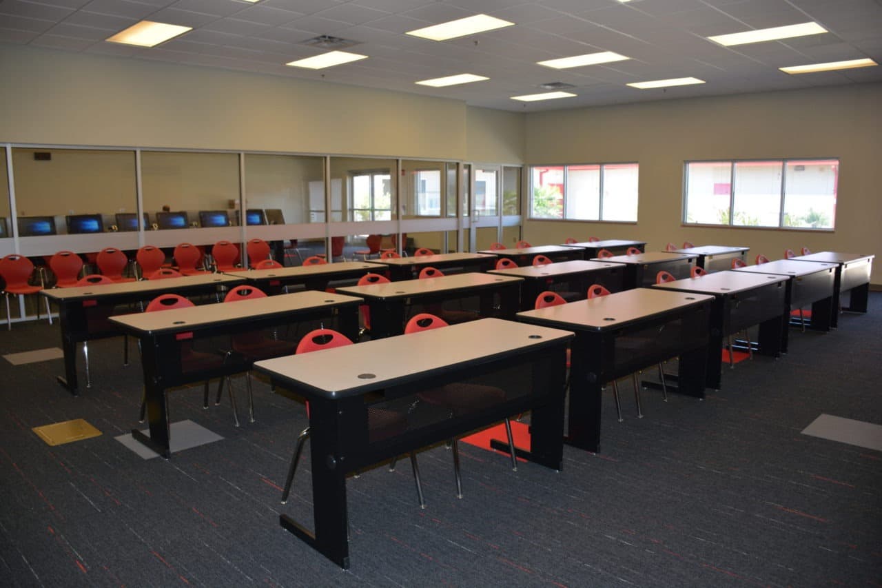 Fox Creek High School - Image 4